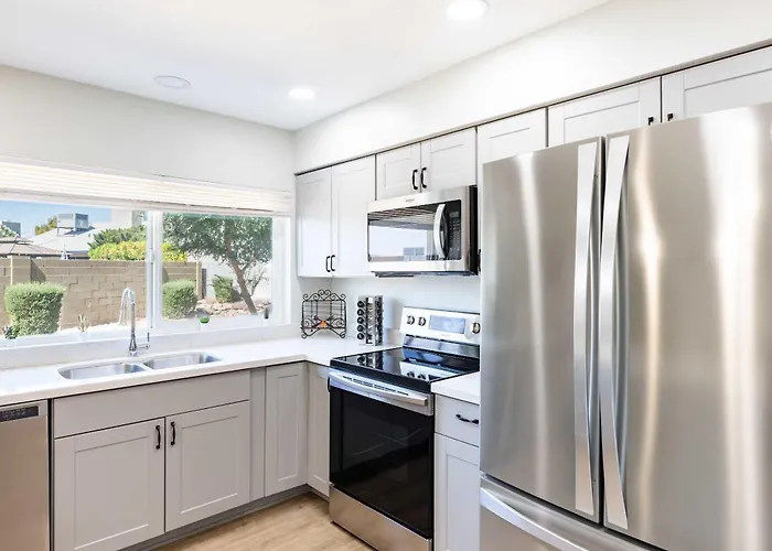 4br - Private Pool & Hot Tub *